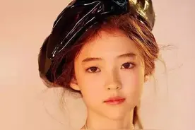 11岁混血萝莉秀“性感”身材火了，爸妈引以为傲，却遭到专家怒批图片