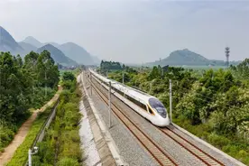 在永清广高铁建成之前，从湖南永州乘车去广东有2个最便捷的方案图片