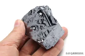 我国硅料行业为何会有如此优势？芯片用电子级硅料获得重大突破图片