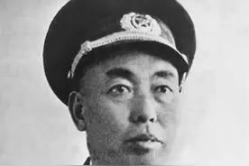 深受西藏人民爱戴的开国中将，毛主席手把手教他调查研究，西藏平叛受到邓小平高度评价图片