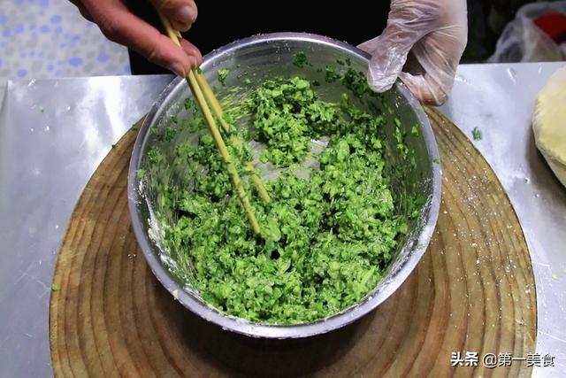 素丸子最正确做法，全程不加水、外焦里软不油腻，既当零食又当菜
