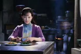 离婚两次，和母亲同住：母子间的情感吞没，是如何毁了一个人的？图片