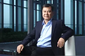 上赛季刚拿中超冠军，如今就宣布停止运营，苏宁真的被恒大连累？图片