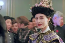 李嘉欣脾气好，许晋亨老婆被狗亲嘴也不生气，素颜休息也愿意出镜图片