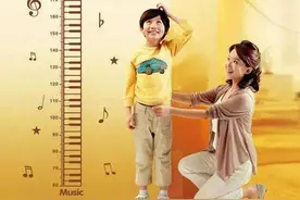 男孩为什么会更像妈妈？不止是长相，儿子在3方面容易遗传妈妈图片