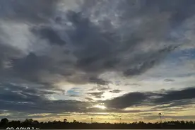 柬埔寨的雨季图片