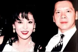 向太：我有三个儿子，这是我大儿子，向华强：对，差不多图片