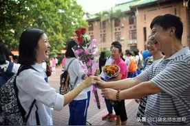 总结百名高考状元的学习经验，养成这4种习惯才是成功的关键图片