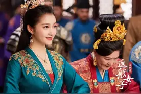 关晓彤新剧半永久丸子头劝退网友，剧组花费半年的服道化就这样？图片