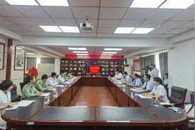 大医二院医疗联盟又添新成员！我院与第九六七医院举行技术协作签约仪式并启动军民融合大型义诊图片