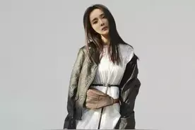 大衣+围巾=入冬“王炸组合”，温暖又时髦！超显脸小小小小小图片