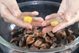 板栗好吃皮难去，学会这2招，板栗去皮不再难，简单快捷又方便图片