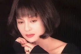 从俏美人到惨不忍睹，唱"千年等一回"的高胜美，如今妆容不再图片