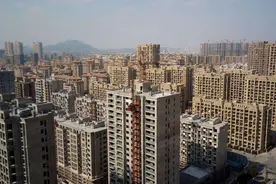 日本房地产泡沫破灭后哪些行业崛起？对我们有何三大警示？图片