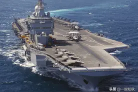 一个中国人在美军航空母舰上的8年图片