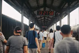 铁路儿童票告别单一身高标准，景区、游乐园呢？图片