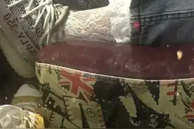 “男朋友偷穿我的蕾丝袜，暴击！”这什么猛男出行啊啊啊啊图片