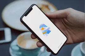 一年少了5200万！QQ用户量大幅减少：人都跑微信去了图片