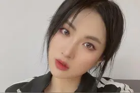 小说：那个女人是谁？图片