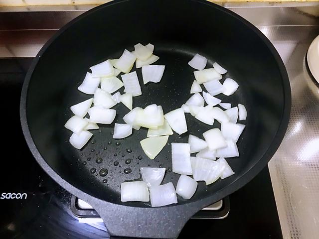 入秋，多给孩子吃这肉，富含多种氨基酸，补钙强体质，长个又长劲