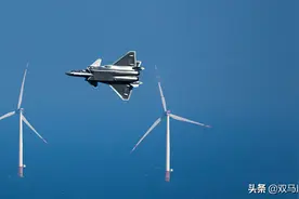 外国人看珠海航展：21年前嘲笑是古董展，现在看完竟说有些嫉妒了图片