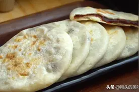 山药不要清炒了，加碗面粉，不加一滴水，做成的饼香甜软糯，真香图片
