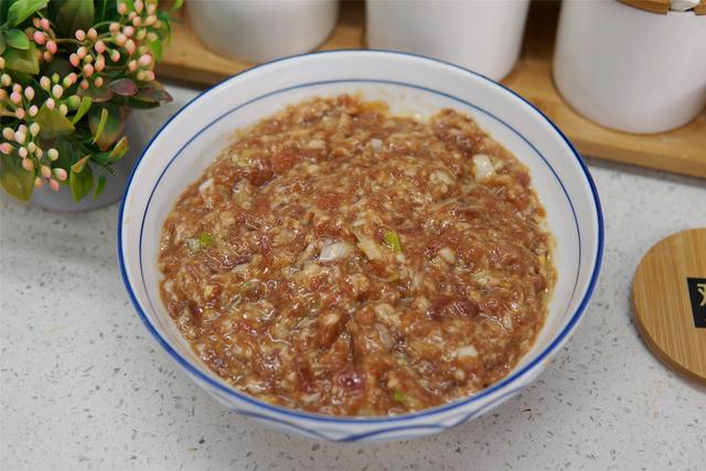 冬至快到了，收藏6种饺子馅的做法，荤素搭配，冬天有口福了