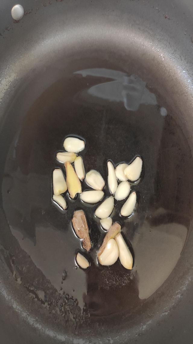 它含有20种氨基酸，多贵都要给孩子常吃，孩子个头高于同龄人