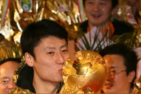 体坛往事｜舒畅：天生领袖，中国足坛“全冠王”第一人图片