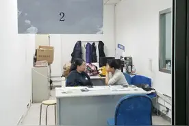 营业17年的大型超市闭店！深夜10点通知员工谈遣散条件，疑逼其“就范”：当日不签约，赔偿金额下调图片