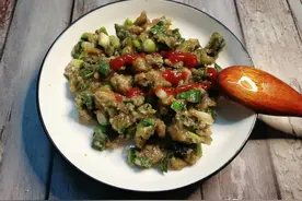 海蛎煎这样做，料足味鲜，两种煎法，吃着都十分过瘾图片