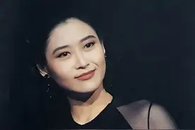 上世纪90年代的亚姐，李连杰、甄子丹、成龙都拜倒在她们石榴裙下图片