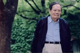 杨振宁迎百岁寿诞，提好友心生感悟：我能自信地告诉他，我们共同途图片