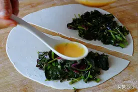 秋天这菜名为“金不换”，铁是菠菜2倍，这样做成饼，比吃肉都香图片