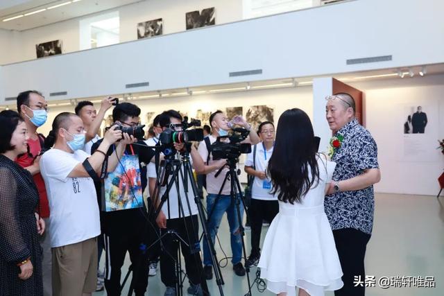 2021年鞠慧北京水墨展受到各界关注引起热烈反响