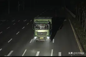 有证交无证，父子俩漠视法律法规双双被罚图片