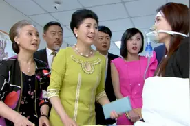 美女车祸陷入昏迷，没想到突然苏醒揭穿嫂子阴谋，心机嫂子慌了视频封面