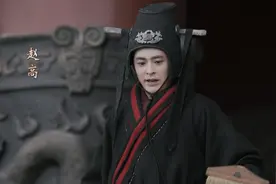 大秦赋：一代丞相李斯，被赵高连骗三次，晚年凄惨面临灭三族图片