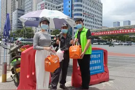 诚信有多重要？来看看长沙这位商家的平凡坚守图片