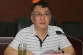 三个公安局长：“一个受贿超千万，与多名女警有染！一个与他人合伙开设赌场、聚众赌博！一个靠行贿受贿敛财图片