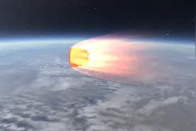 天上卫星是不是都顺着地球自转方向飞行，有没有逆飞的？图片