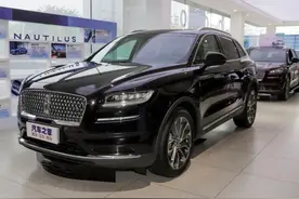 外观大气、配置丰富、还有多色氛围灯，这台航海家简直太有面儿图片