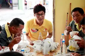 广东电视珠江台主持人任永全，一个爱心满满的广州十大杰出青年图片