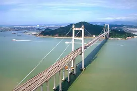 香港巨富胡应湘，投资30亿建成虎门大桥，收回成本后就捐给国家图片
