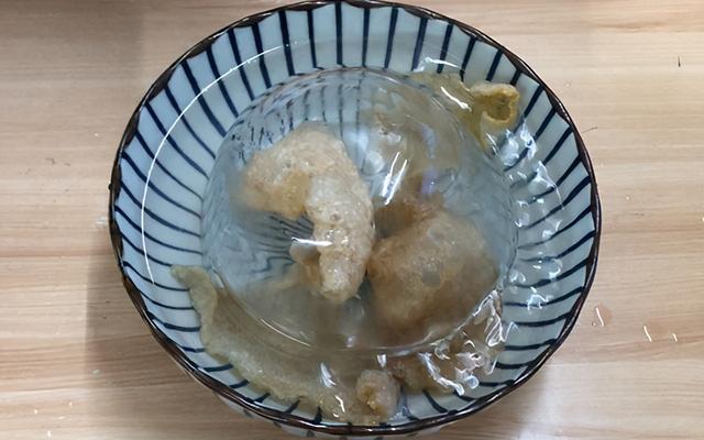 干鱼皮怎么泡发视频 干鱼皮怎么泡发视频讲解