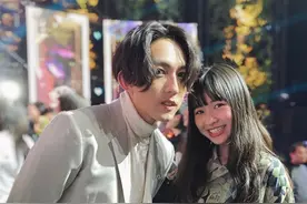 22岁女歌手坠亡，尸检结果曝光死因，母亲看到最后影像崩溃痛哭图片