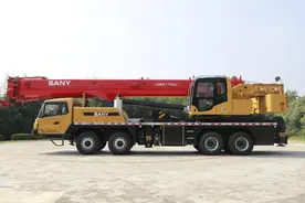 三一新款40吨吊车44.5米主臂，老板：“是我输了！”图片