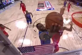 2020NBA全明星 詹姆斯坦克上篮，竟被字母哥钉板大帽？图片