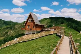 京郊山顶露营的最佳去处，北京延庆海坨山，体验下“中国小瑞士”图片