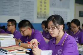 通过高考考上的大专，与单招进大专有啥不同？资深教师说出实情图片